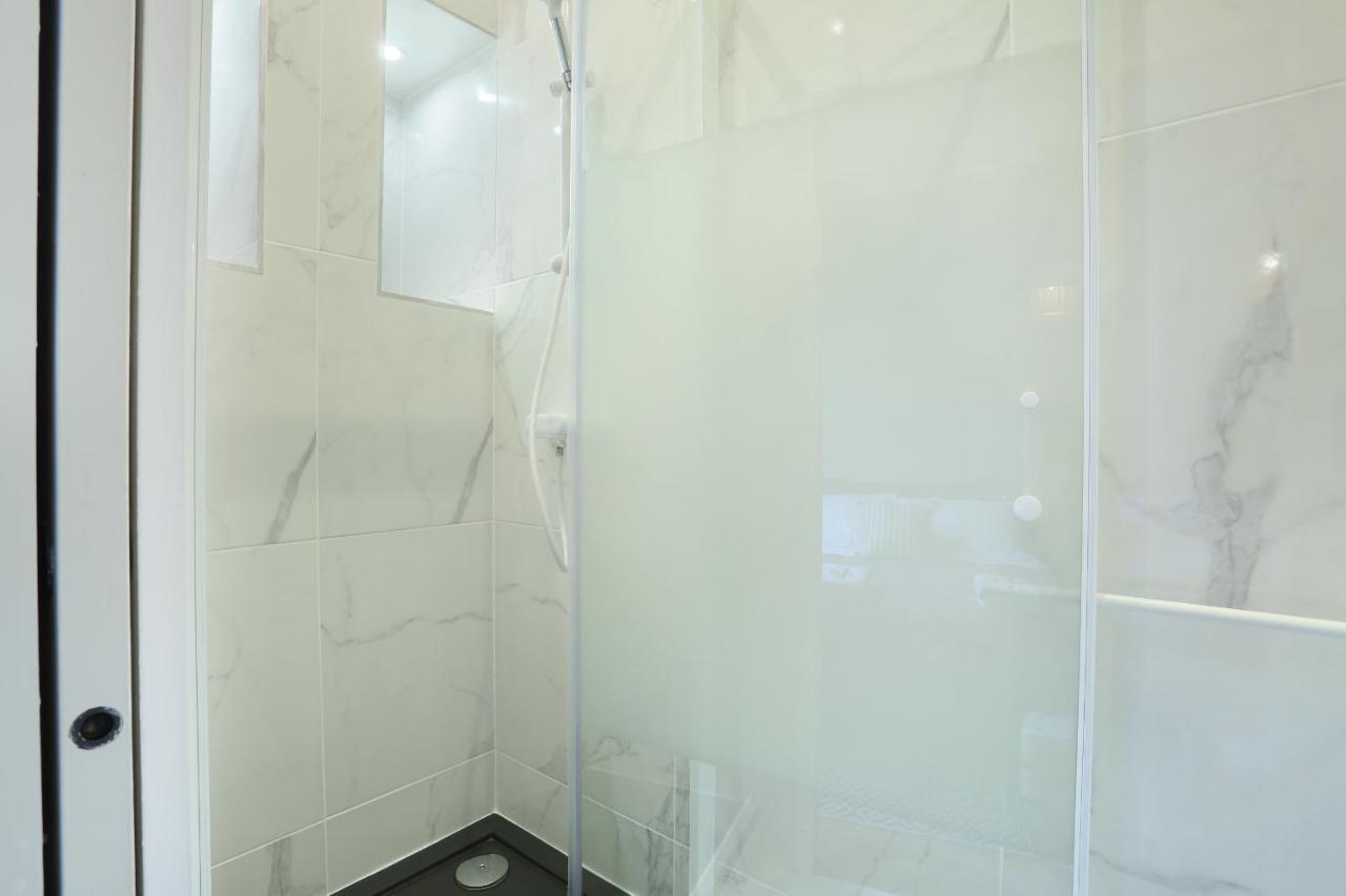 Apartment Center Of Paris By Studio Prestige Bagian luar foto