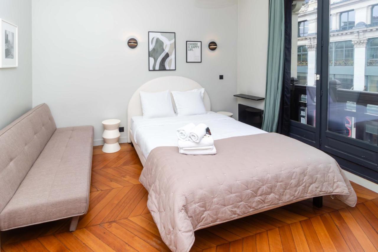 Apartment Center Of Paris By Studio Prestige Bagian luar foto